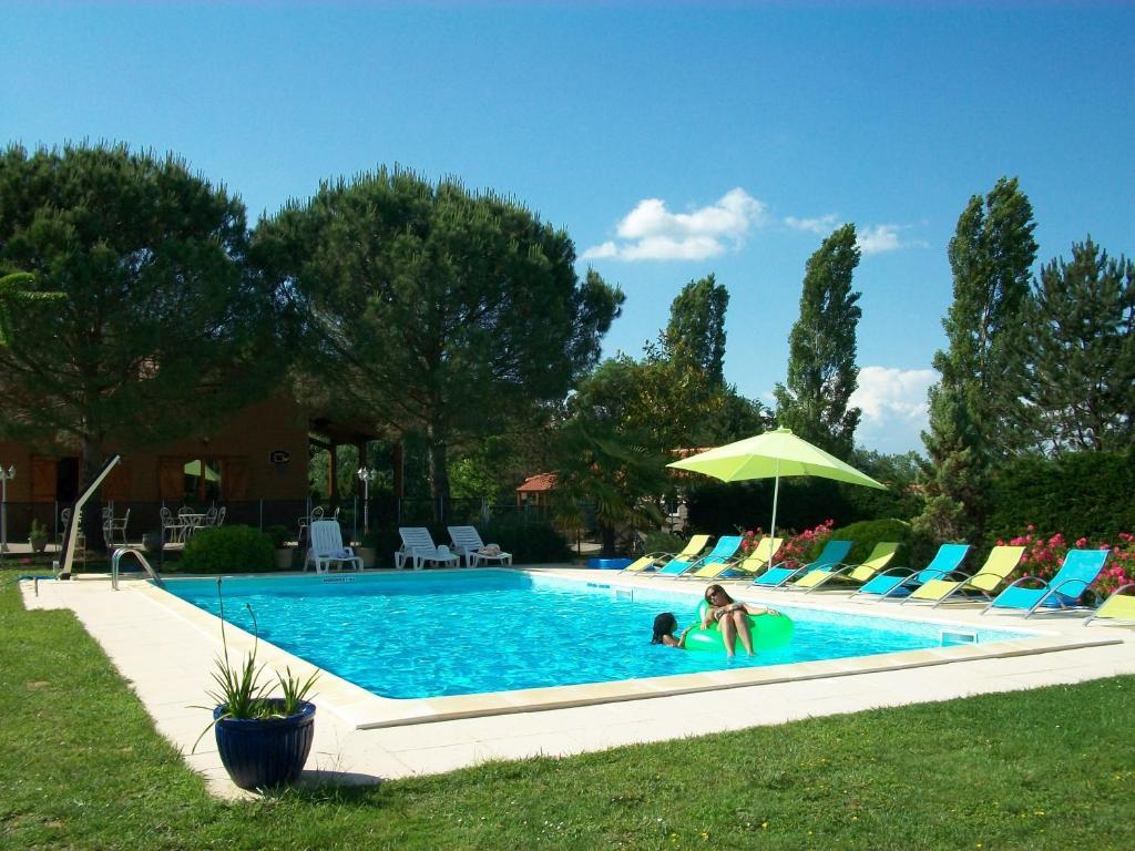 Les Chalets Des Mousquetaires Mirepoix  Εξωτερικό φωτογραφία
