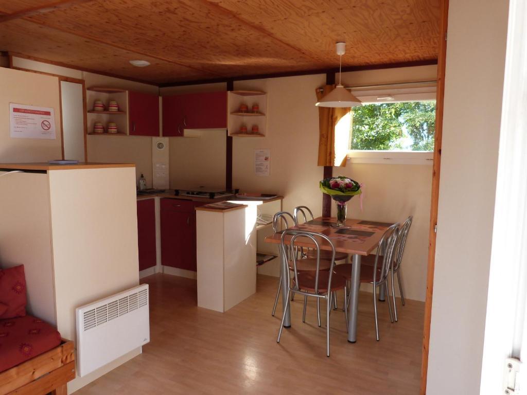 Les Chalets Des Mousquetaires Mirepoix  Εξωτερικό φωτογραφία