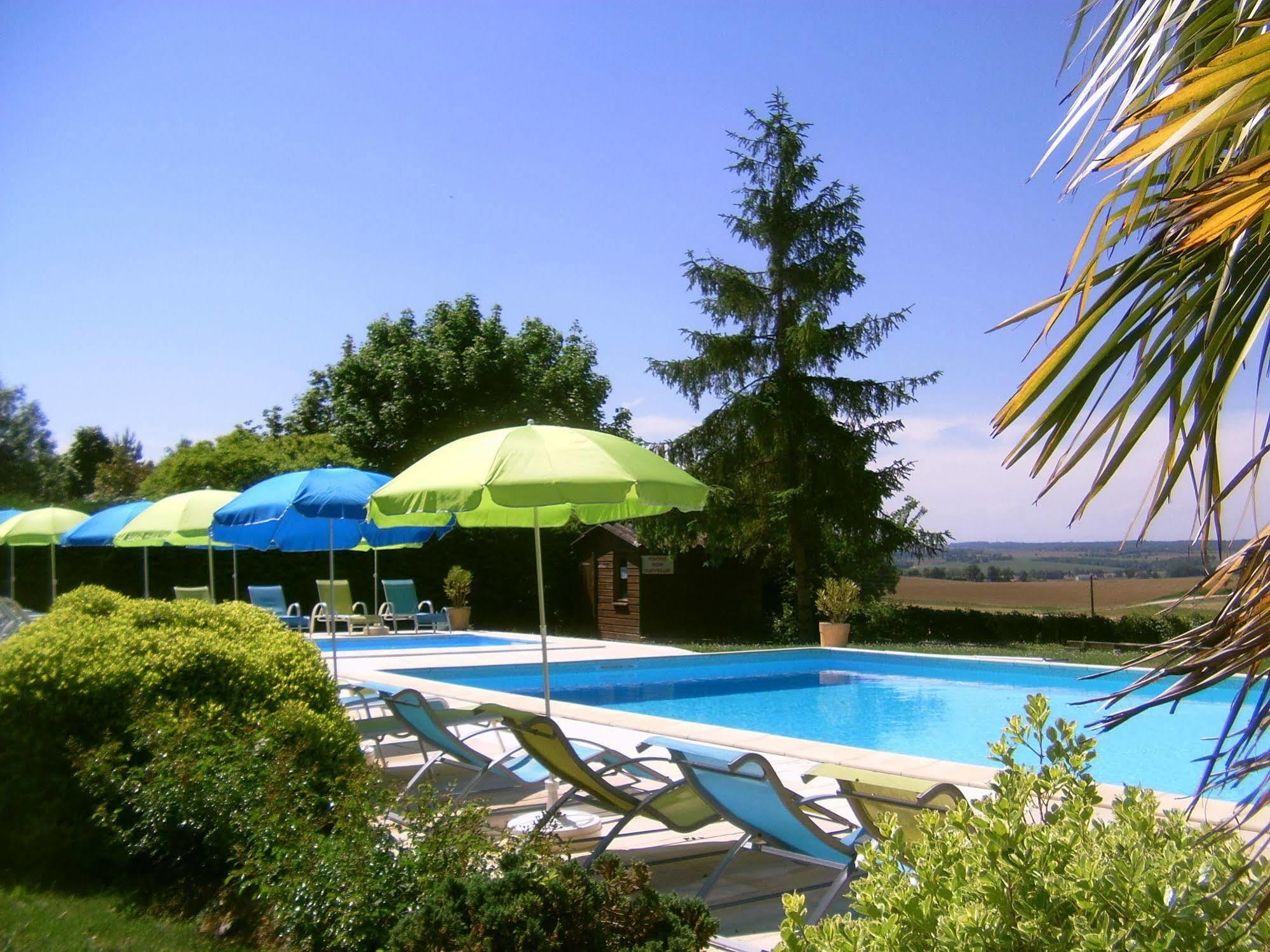 Les Chalets Des Mousquetaires Mirepoix  Εξωτερικό φωτογραφία