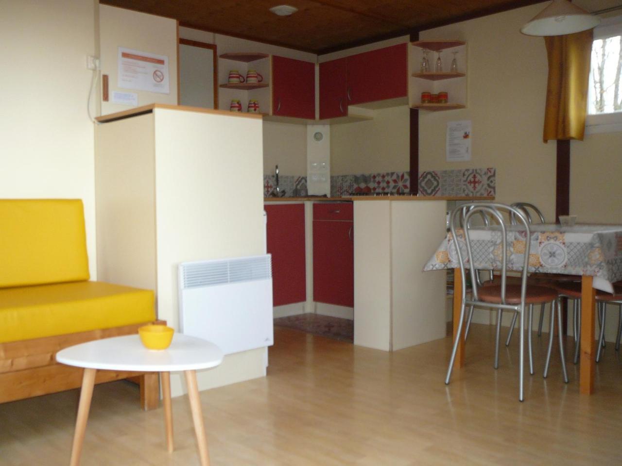 Les Chalets Des Mousquetaires Mirepoix  Εξωτερικό φωτογραφία